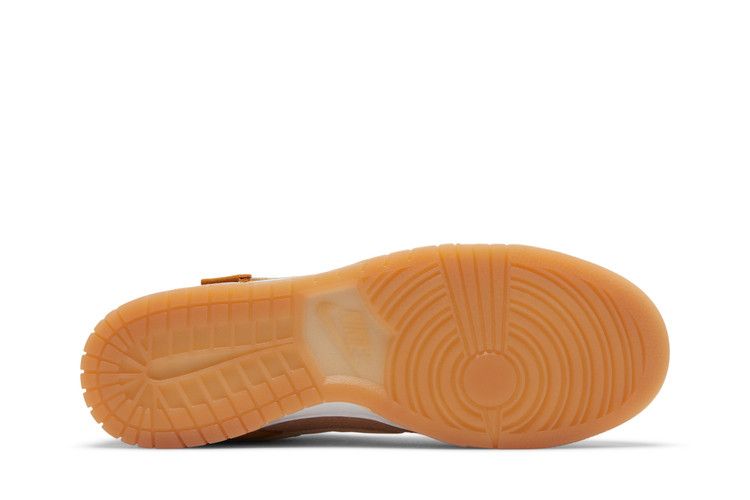 Nike Dunk Low SE Teddy Bear Praline