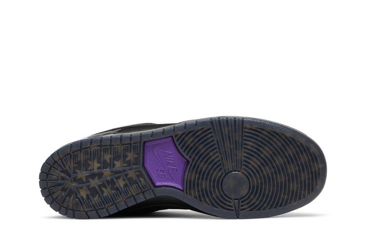 Nike SB Dunk Low Familia First Avenue
