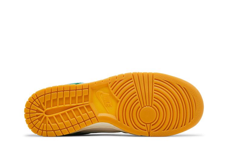 Nike Dunk Low SE Malachite
