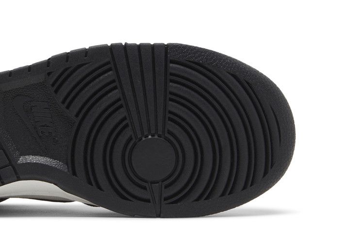 Nike Dunk Mid Canvas Panda