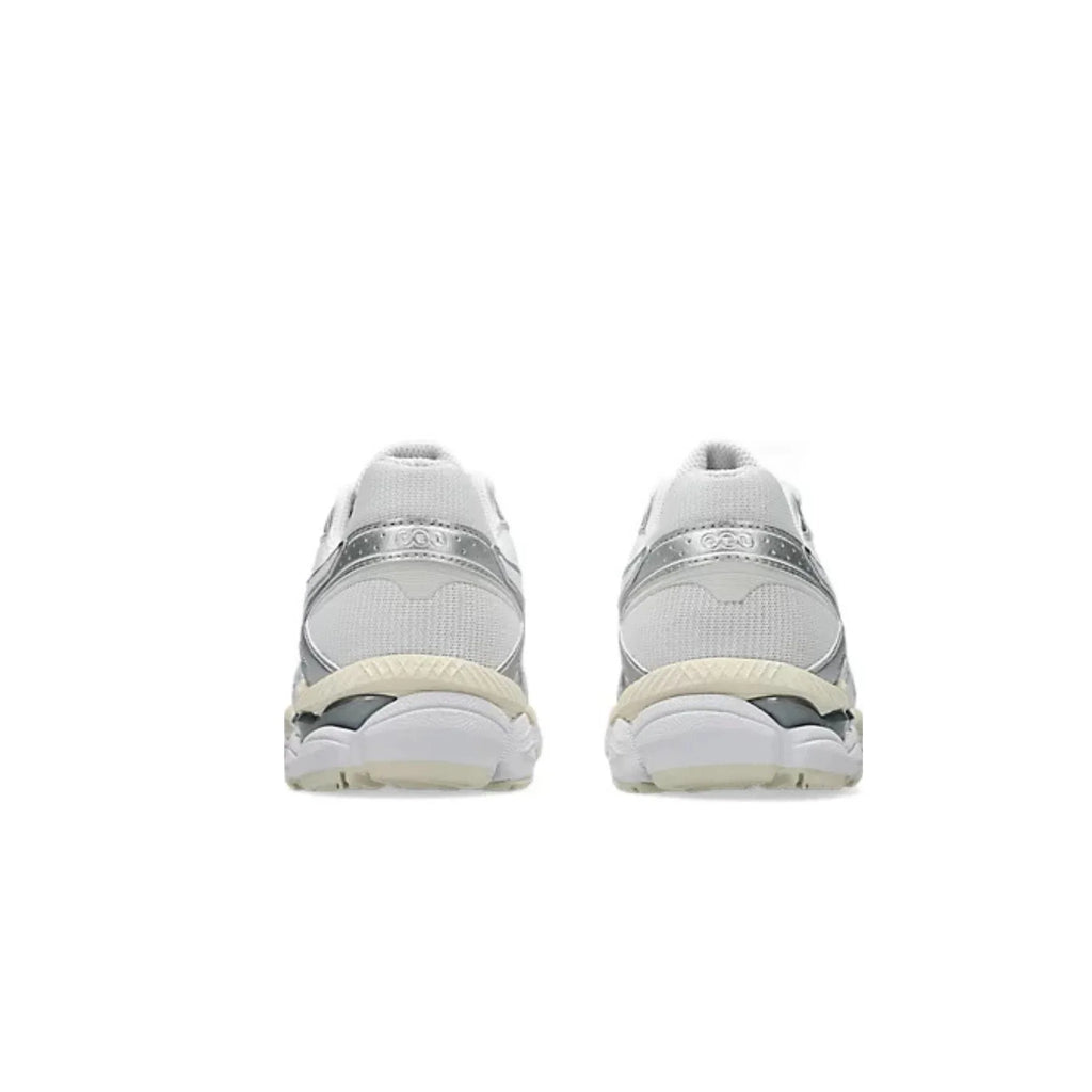 ASICS Gel-Cumulus 16 'White'