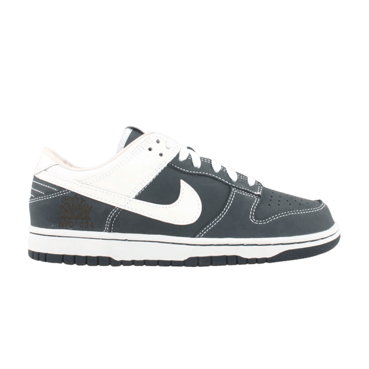 Nike Dunk Low Yankees (Sole Collector)